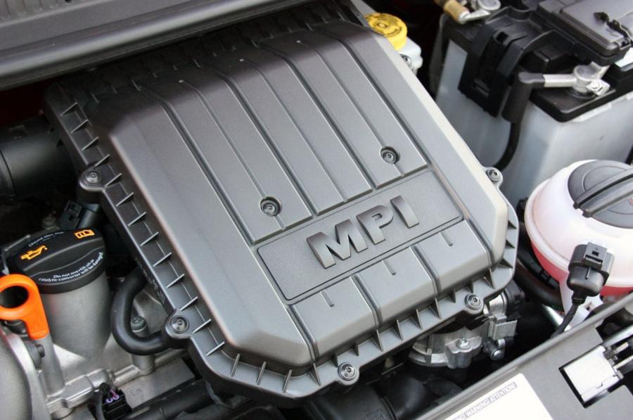 Volkswagen up! 2011 года  (фото 84 из 173)
